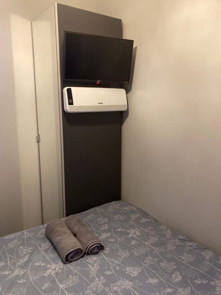 Sandy Beach Hill View Apartment برين المظهر الخارجي الصورة